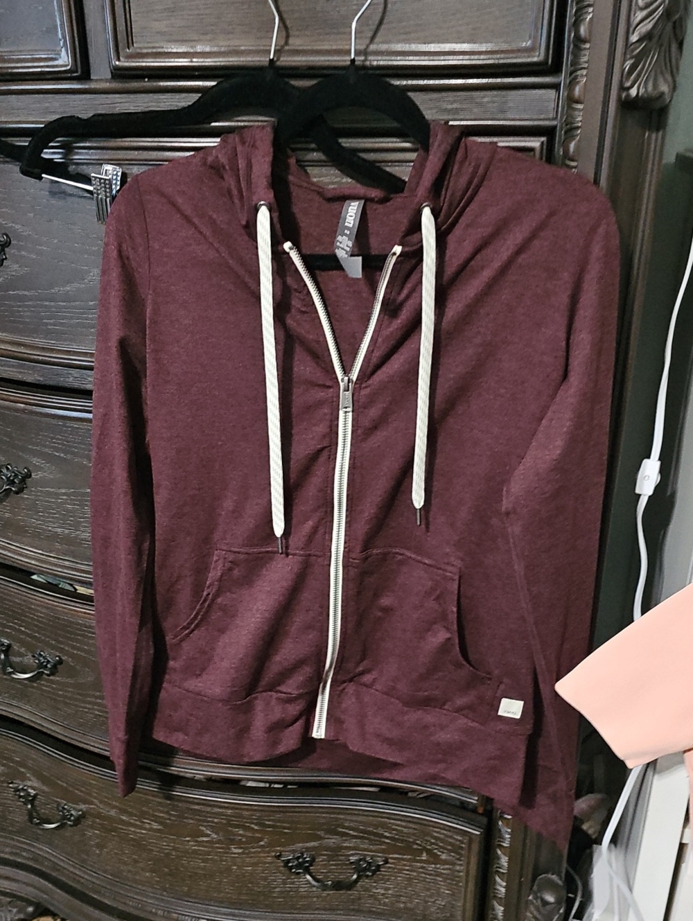 Vuori Halo 2.0 Full Zip Hoodie with Cream Drawstrings